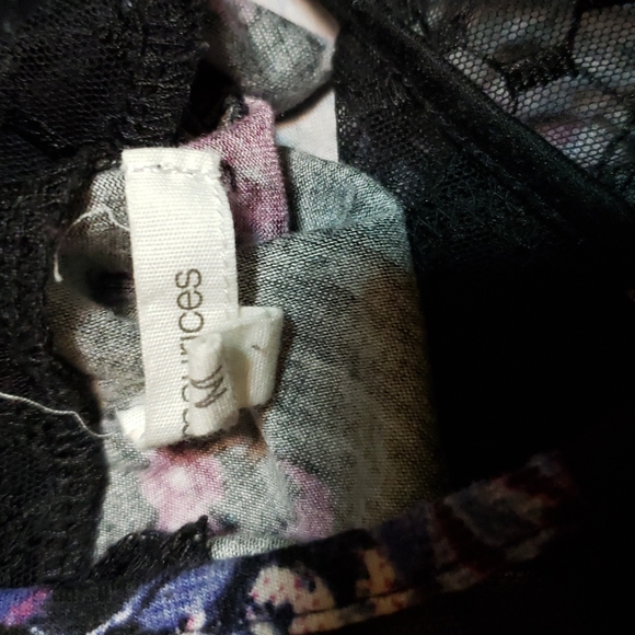 Maurices 3/4 Sleeve Blouse - Picture 3 of 3